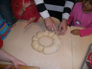 Jewish-Bread-Baking-4